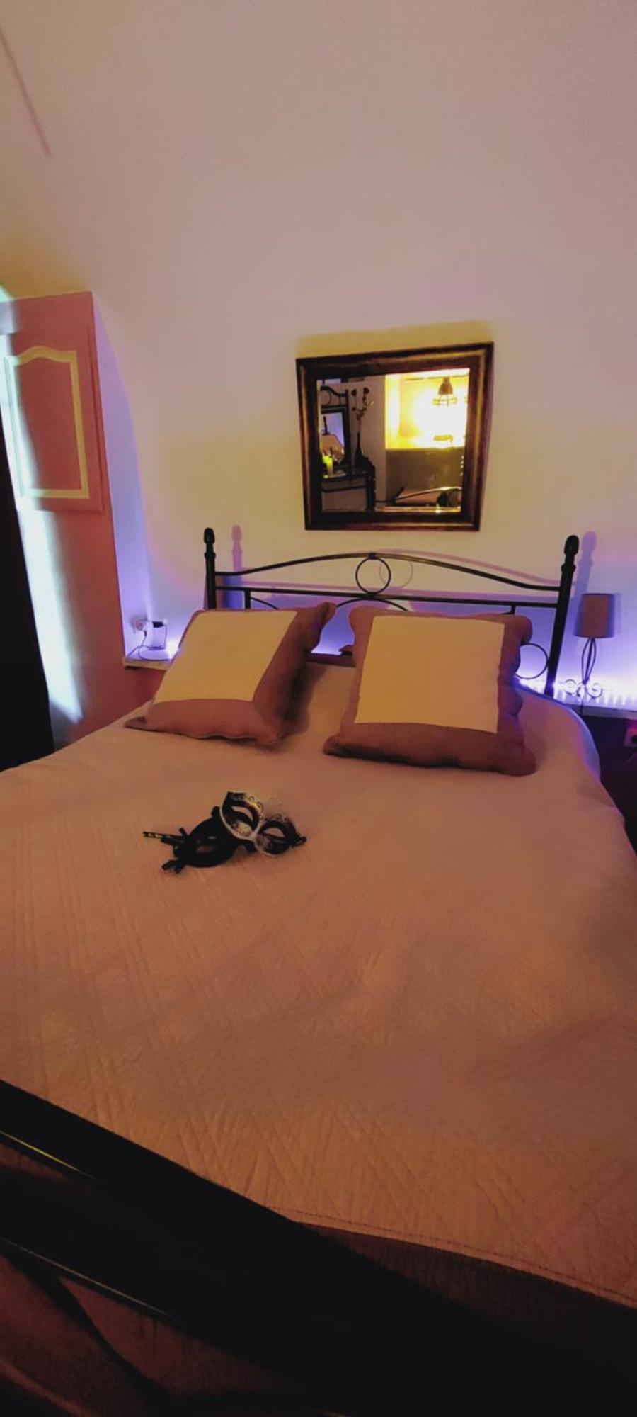 Chambre Love Romantique Avec Spa Privee Calvi  Exterior photo